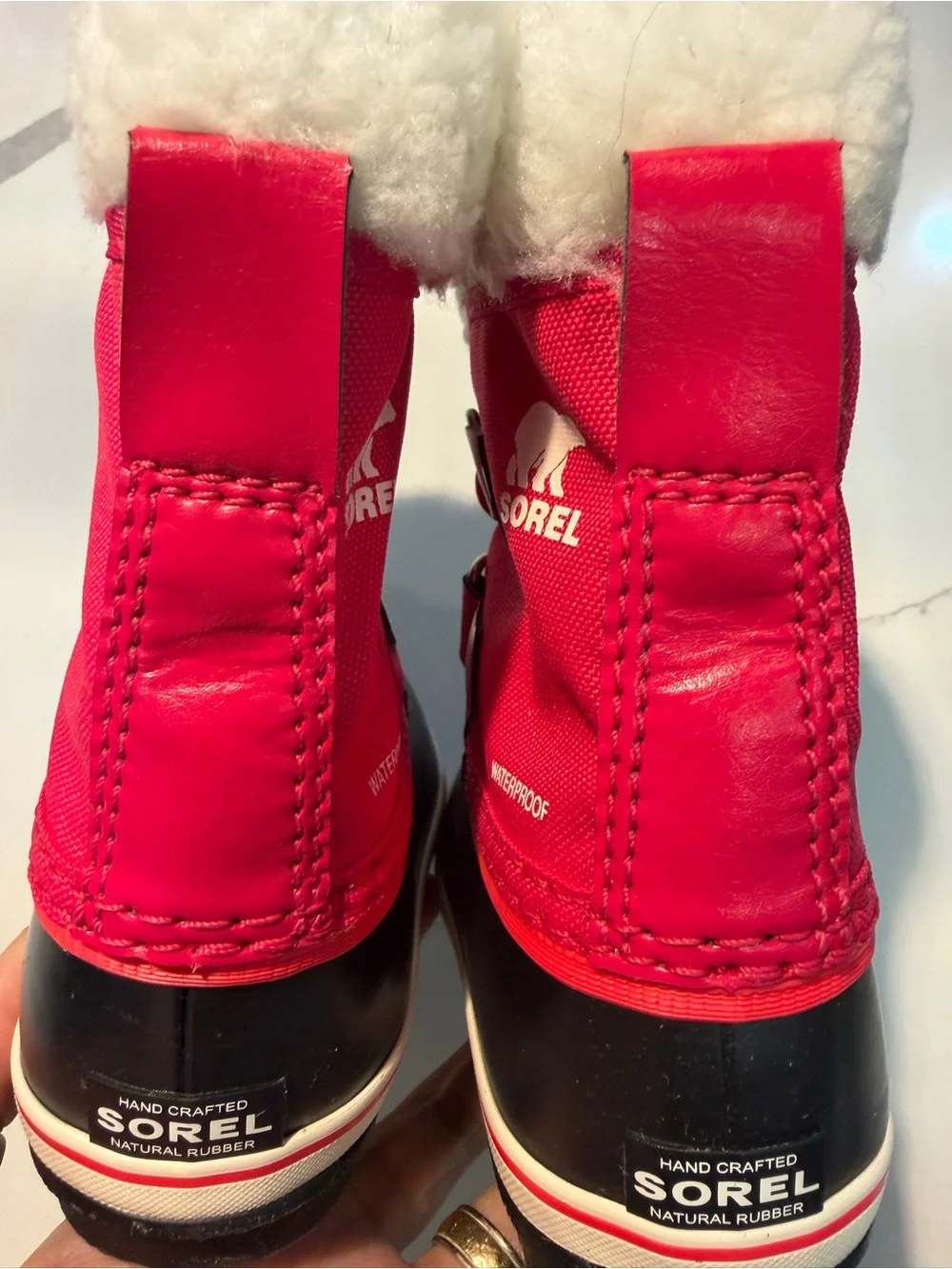Sorel Kids bright rose and Black Insulated Snow Boots with White Faux Fur 9